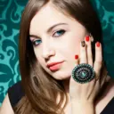Новикова Оксана — про маникюр